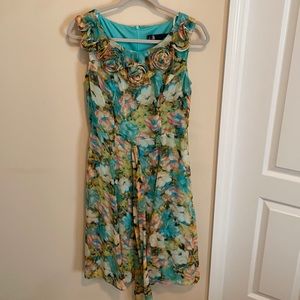 Floral print dress with belt
